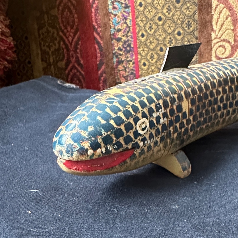 Vintage Wooden articulating fish toy - Picture 3 of 6